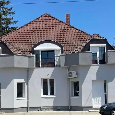 Pensión Lelle Centrum Balatonlelle