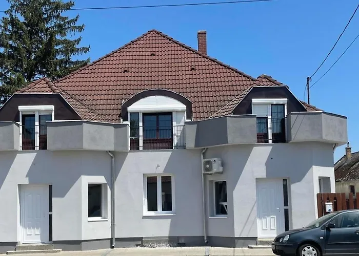 Gasthof Lelle Centrum Vendeghaz Balatonlelle