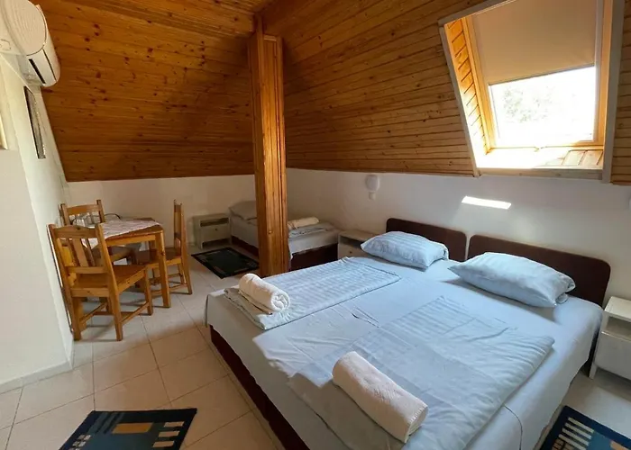 Lelle Centrum Vendeghaz 3* Balatonlelle